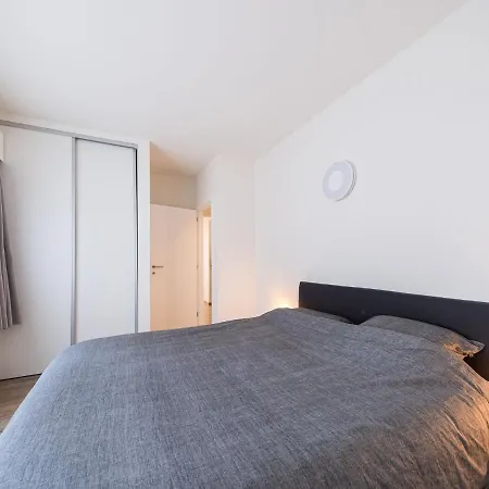 Apartment With Sea-view *